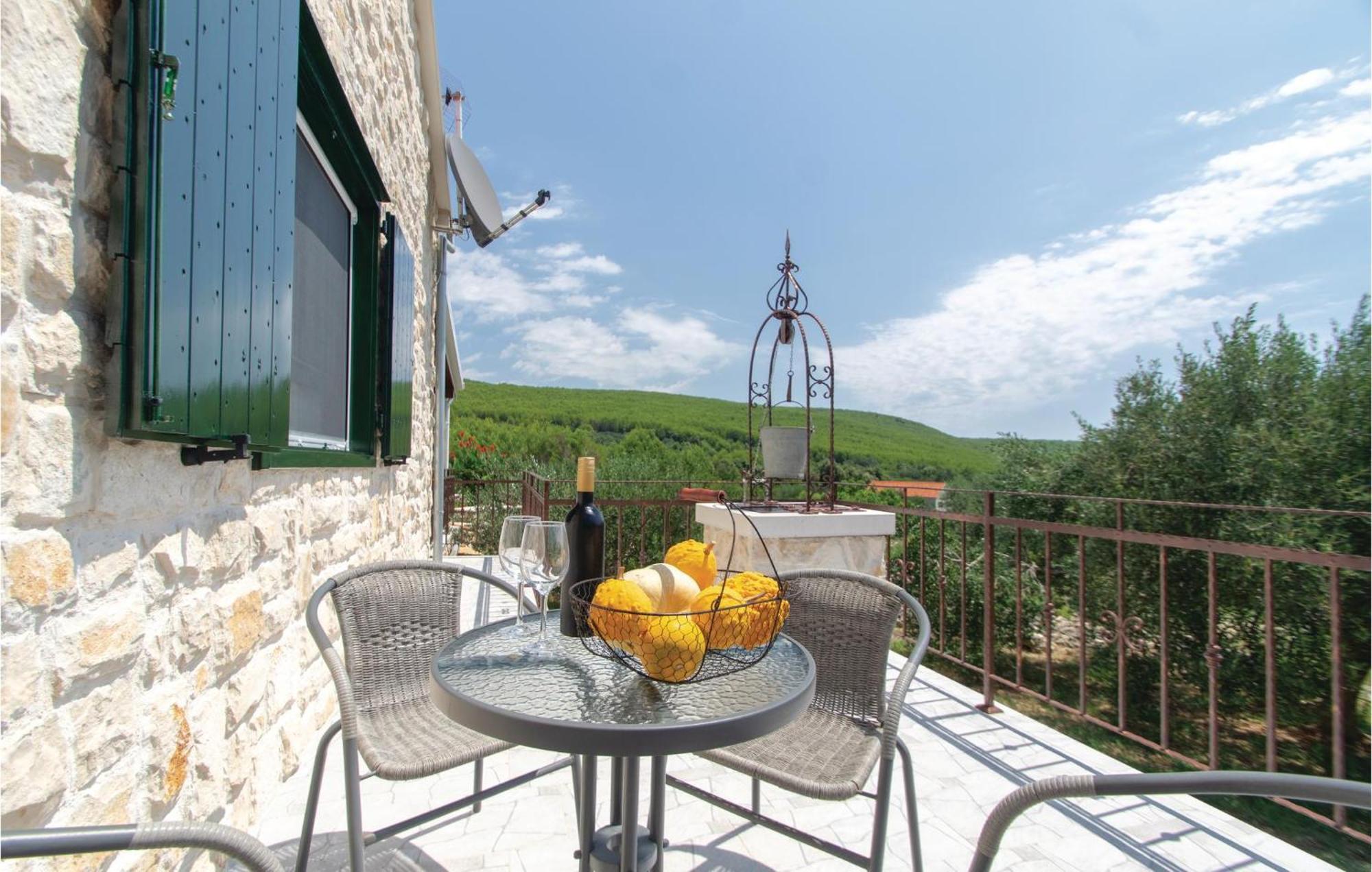 Awesome Home In Smokvica With Kitchen Smokvica (Korcula) Exterior foto